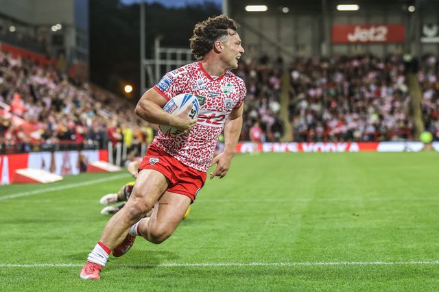 Lachlan Lam of Leigh Leopards goes over for a try during the Betfred Super League round 25 match Leigh Leopards vs Castleford Tigers at Leigh Sports Village, Leigh, United Kingdom, 28th August 2025

(Photo by Alfie Cosgrove/News Images)