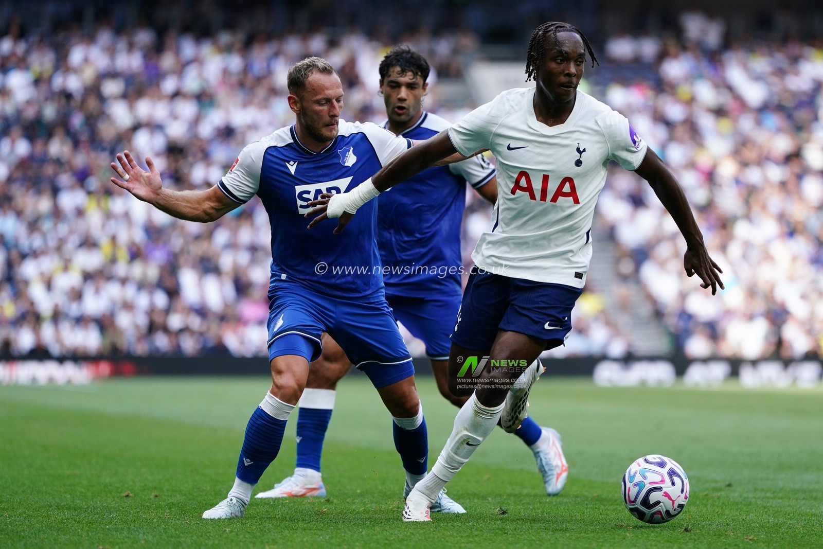 Mathys Tel of Tottenham Hotspur with the ball under pressure during the pre-season friendly match Tottenham Hotspur vs Hoffenheim at Tottenham Hotspur Stadium, London, United Kingdom on 15 August 2026

(Photo by Harvey Murphy/News Images)
