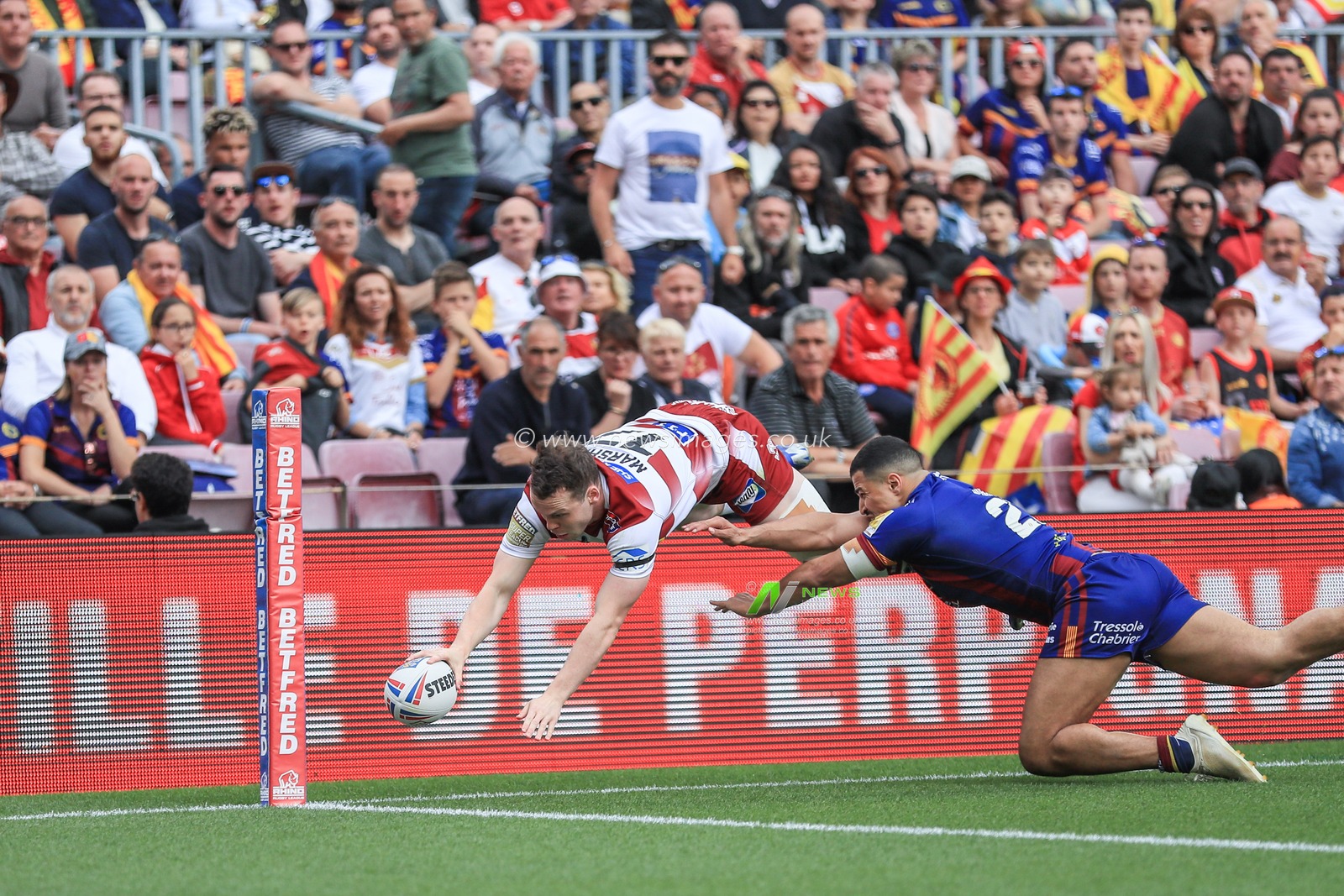 18th May 2019 , Camp Nou, Barcelona, Spain ;  Betfred Super League, Round 15, Catalans Dragons vs Wigan Warriors ; Liam Marshal (17) of Wigan Warriors goes over but its denied 

Credit: Mark Cosgrove/News Images