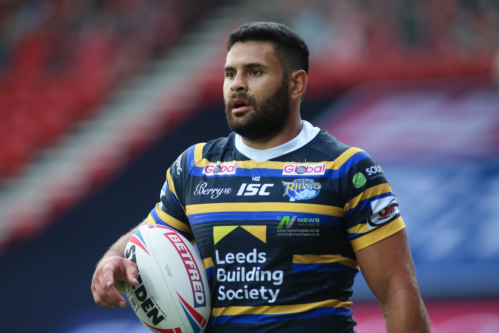 Rhyse Martin (12) of Leeds Rhinos