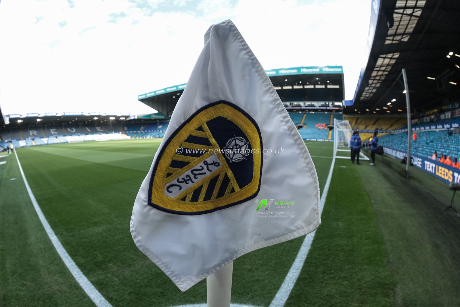 A LUFC corner flag during the Premier League match Leeds United vs Brentford at Elland Road, Leeds, United Kingdom on 30 August 2026

(Photo by Mark Cosgrove/News Images)