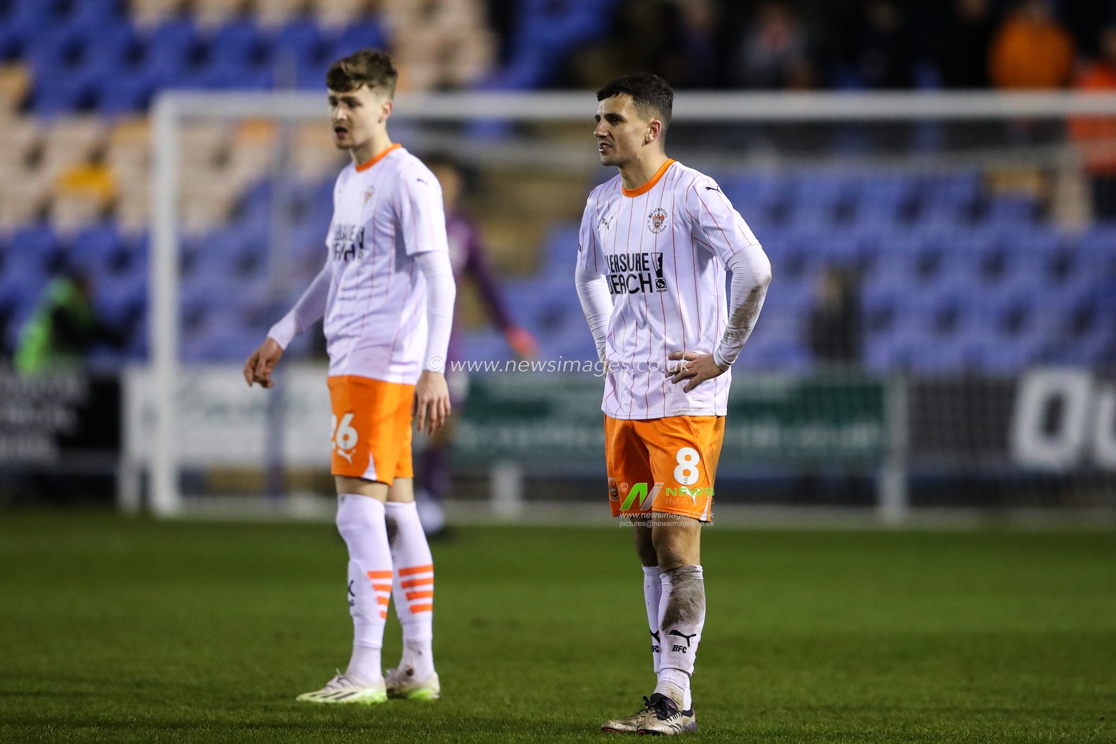 Albie Morgan of Blackpool during the Sky Bet League 1 match Shrewsbury Town vs Blackpool at Croud Meadow, Shrewsbury, United Kingdom, 4th December 2024

(Photo by Gareth Evans/News Images)