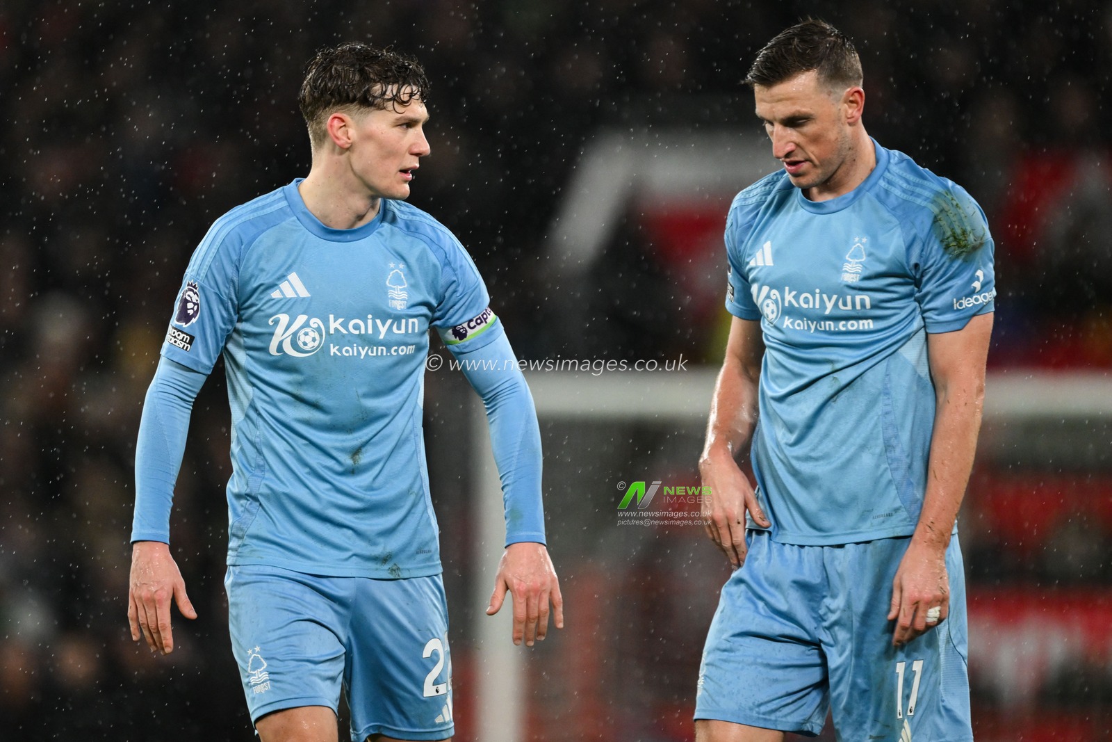 Ryan Yates of Nottingham Forest talks to Chris Wood of Nottingham Forest during the Premier League match Manchester United vs Nottingham Forest at Old Trafford, Manchester, United Kingdom, 7th December 2024

(Photo by Craig Thomas/News Images)