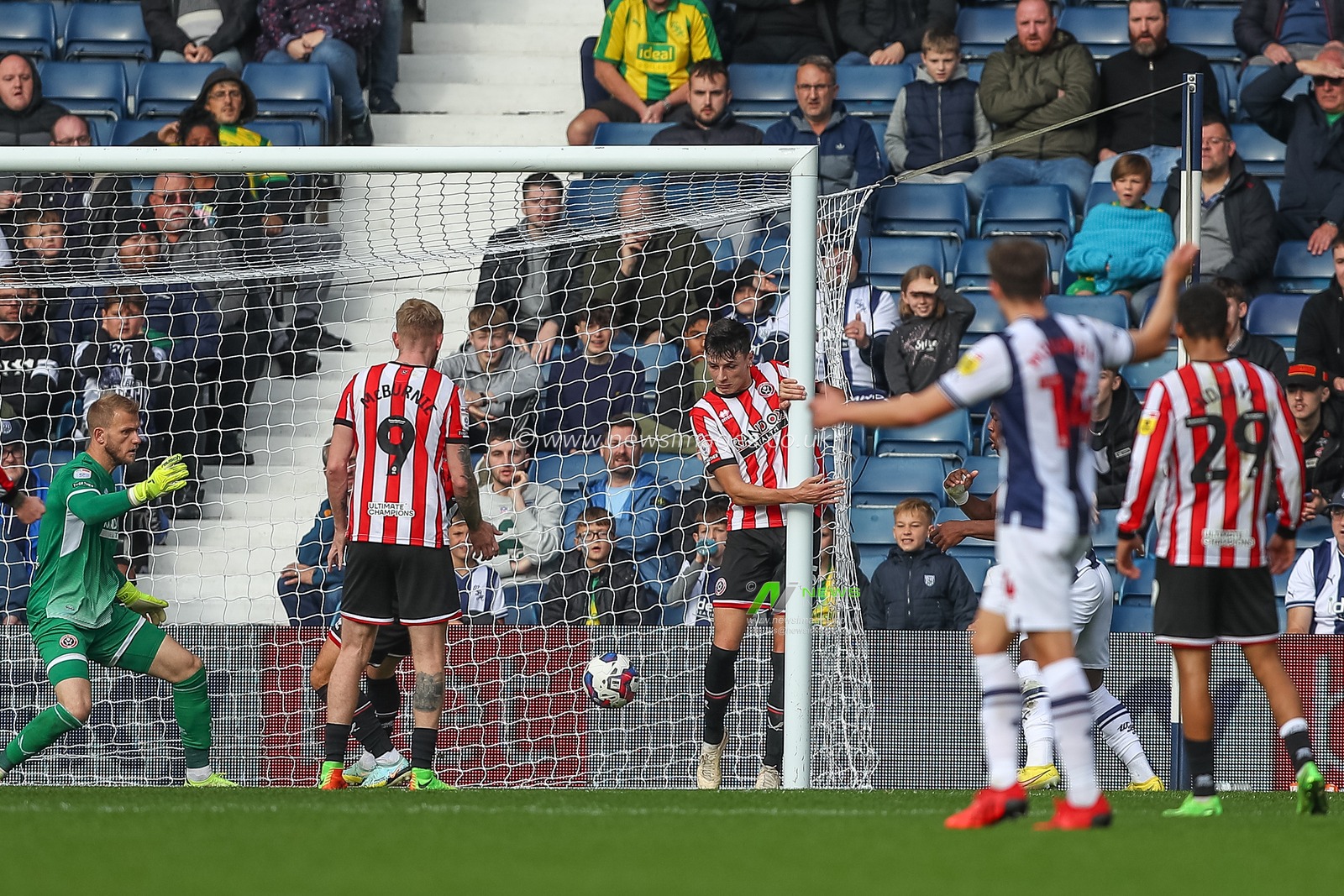 Anel AhmedhodÅ¾iÄ‡ #15 of Sheffield United blocks a shot on the goal lineduring the Sky Bet Championship match West Bromwich Albion vs Sheffield United at The Hawthorns, West Bromwich, United Kingdom, 29th October 2022

(Photo by Gareth Evans/News Images)