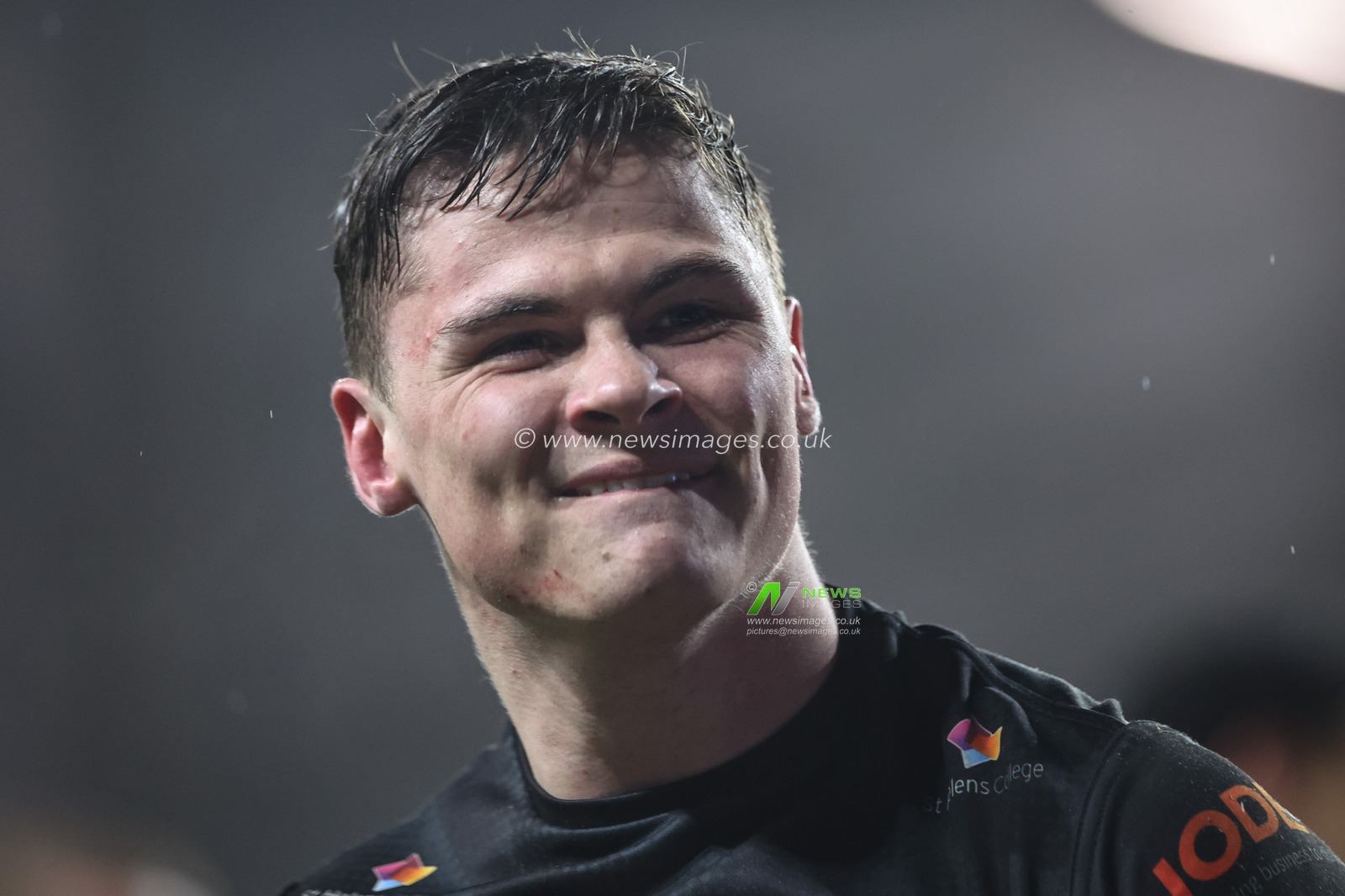 Jack Welsby of St. Helens celebrates the win with the fans during the Betfred Challenge Cup Sixth Round match Leeds Rhinos vs St Helens at Headingley Stadium, Leeds, United Kingdom, 22nd March 2024

(Photo by Mark Cosgrove/News Images)