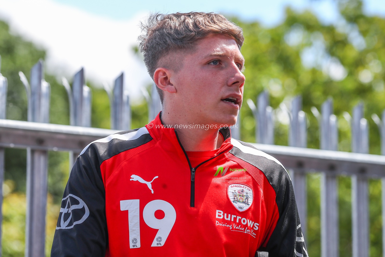 during the Pre-season friendly match Worksop Town vs Barnsley at Sandy Lane, Worksop, United Kingdom, 1st July 2023

(Photo by Gareth Evans/News Images)