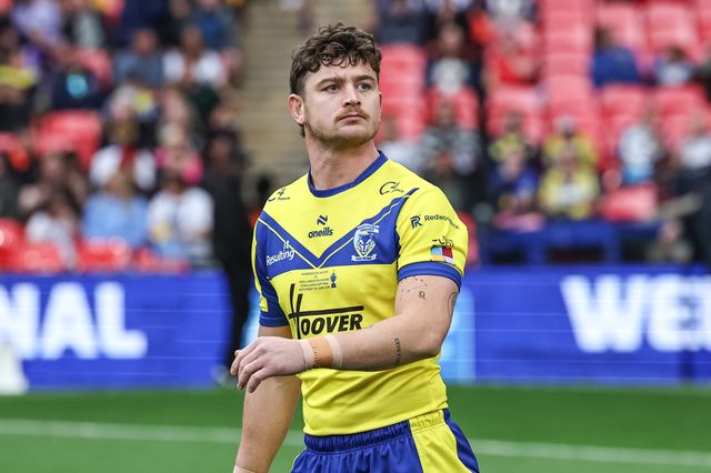 Jordy Crowther of Warrington Wolves in the pre-game warm up during the Betfred Challenge Cup Final Warrington Wolves vs Hull KR at Wembley Stadium, London, United Kingdom, 7th June 2025

(Photo by Mark Cosgrove/News Images)