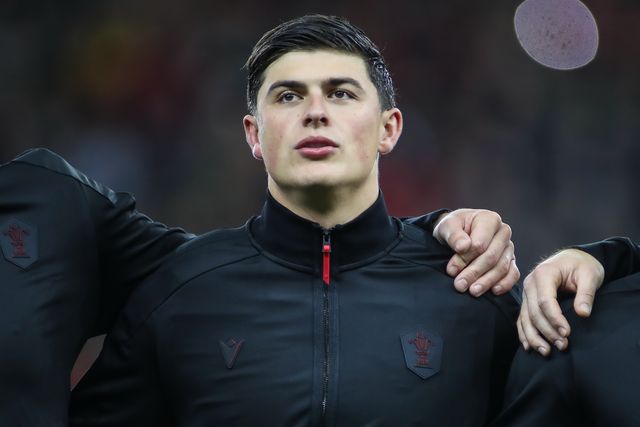 Louis Rees-Zammit of Wales sings the National Anthem during the Quilter Nations Series 2025 match Wales vs Japan at Principality Stadium, Cardiff, United Kingdom, 15th November 2025

(Photo by Andrew Lewis/News Images)

*** GER AUT SUI OUT ***