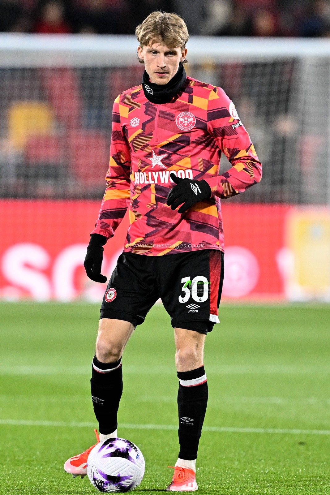 Mads Roerslev of Brentford in the pregame warmup session during the Premier League match Brentford vs Manchester United at The Gtech Community Stadium, London, United Kingdom, 30th March 2024

(Photo by Cody Froggatt/News Images)