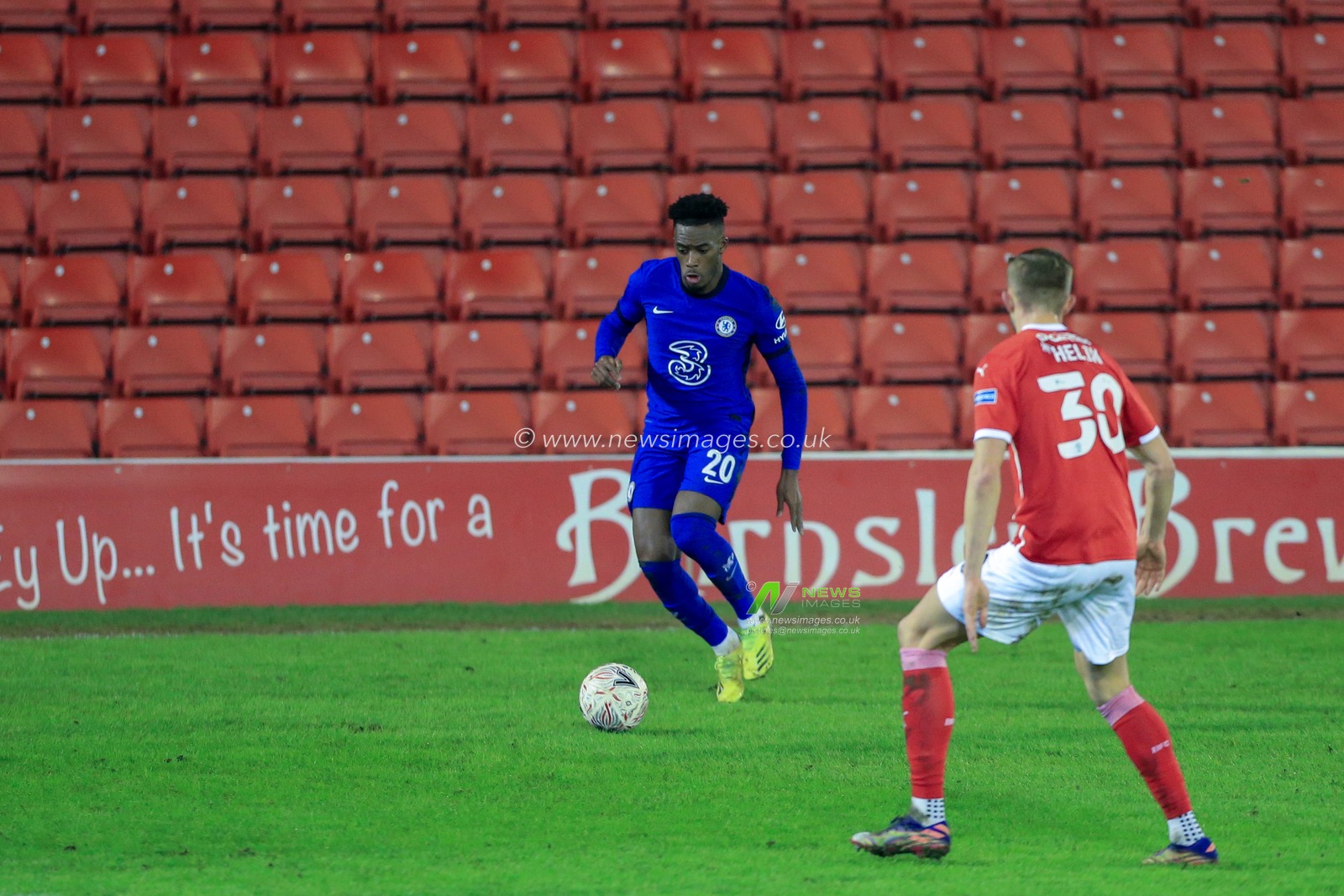 Callum Hudson-Odoi #20 of Chelsea makes a break