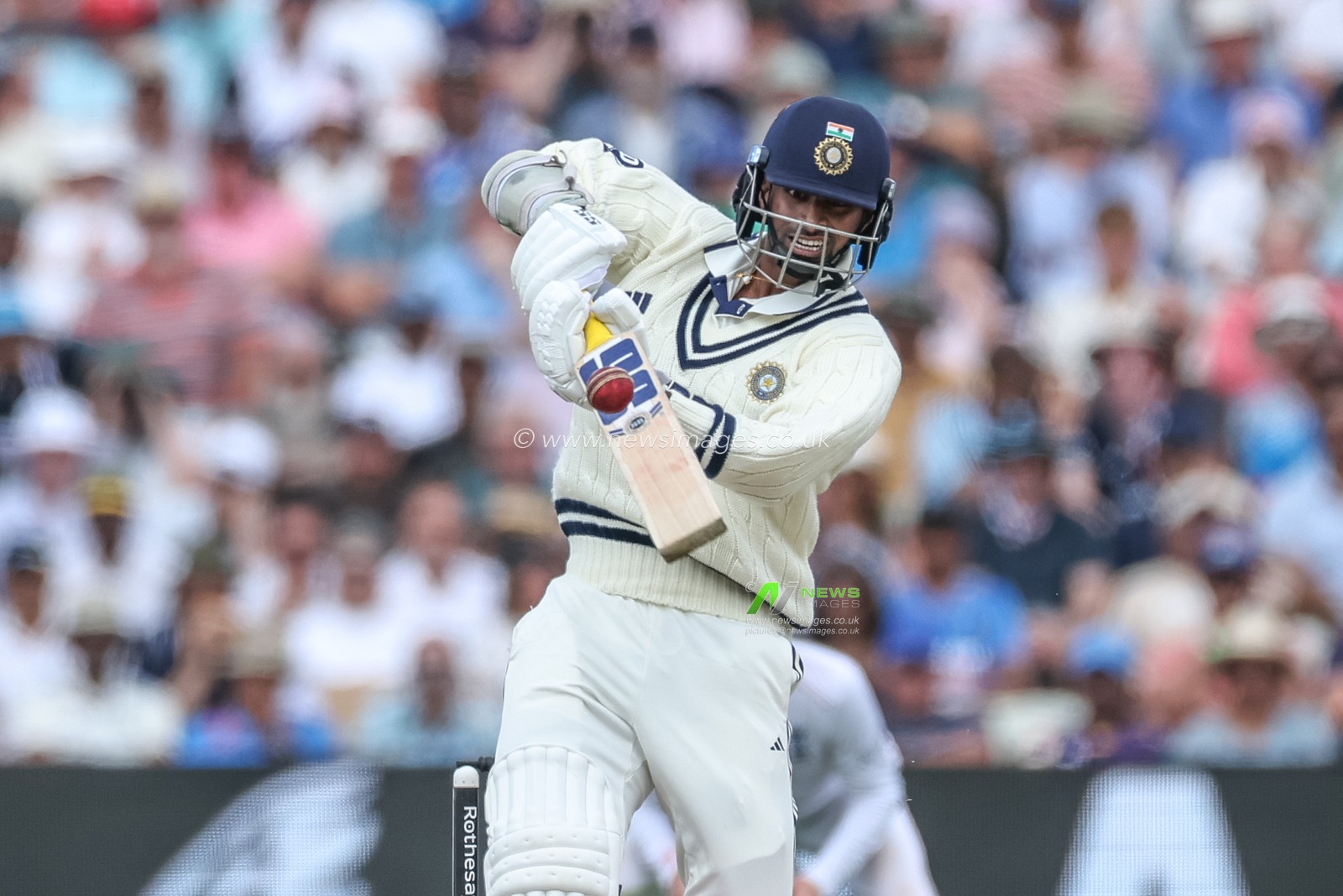 Washington Sundar of India hits a six (6) during the 2nd Rothesay Test Match day 2 England vs India at Edgbaston, Birmingham, United Kingdom, 3rd July 2025

(Photo by Mark Cosgrove/News Images)