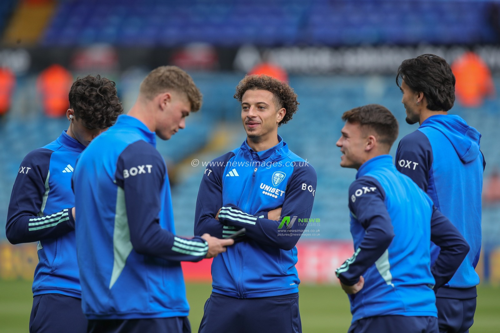 Ethan Ampadu #4 of Leeds United during the pre match pitch inspection Sky Bet Championship match Leeds United vs Watford at Elland Road, Leeds, United Kingdom, 23rd September 2023

(Photo by James Heaton/News Images)