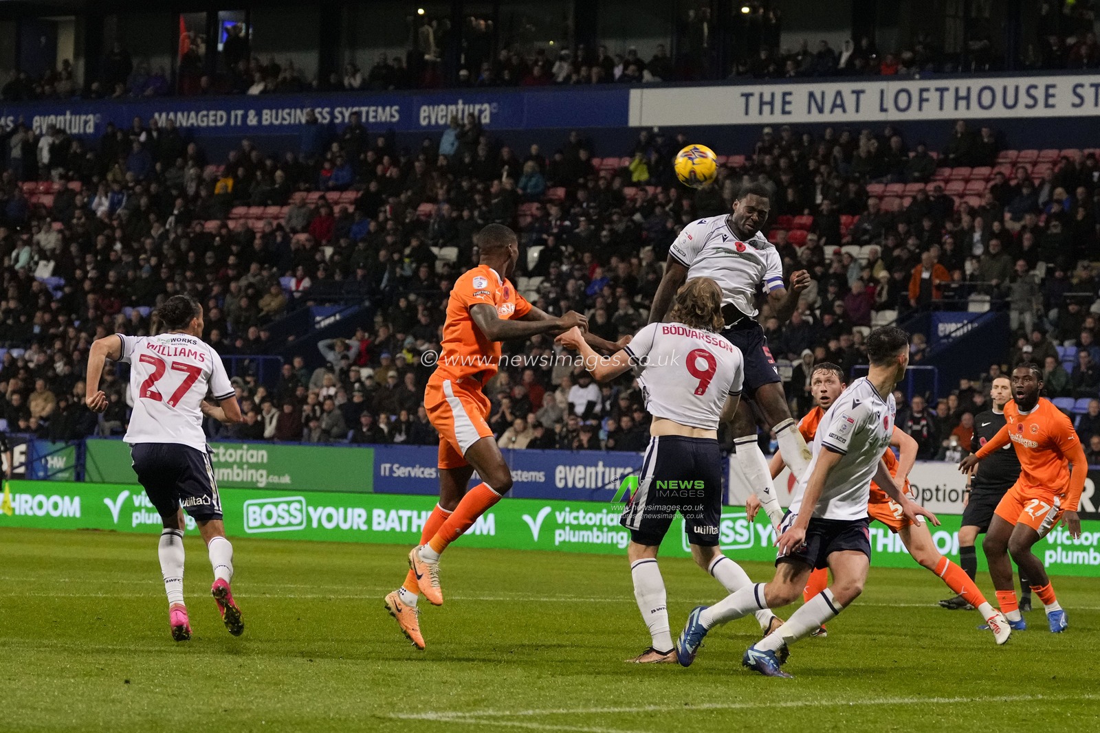 Ricardo Santos #5 of Bolton Wanderers heads clear from a late corner during the Sky Bet League 1 match Bolton Wanderers vs Blackpool at University of Bolton Stadium, Bolton, United Kingdom, 11th November 2023

(Photo by Steve Flynn/News Images)