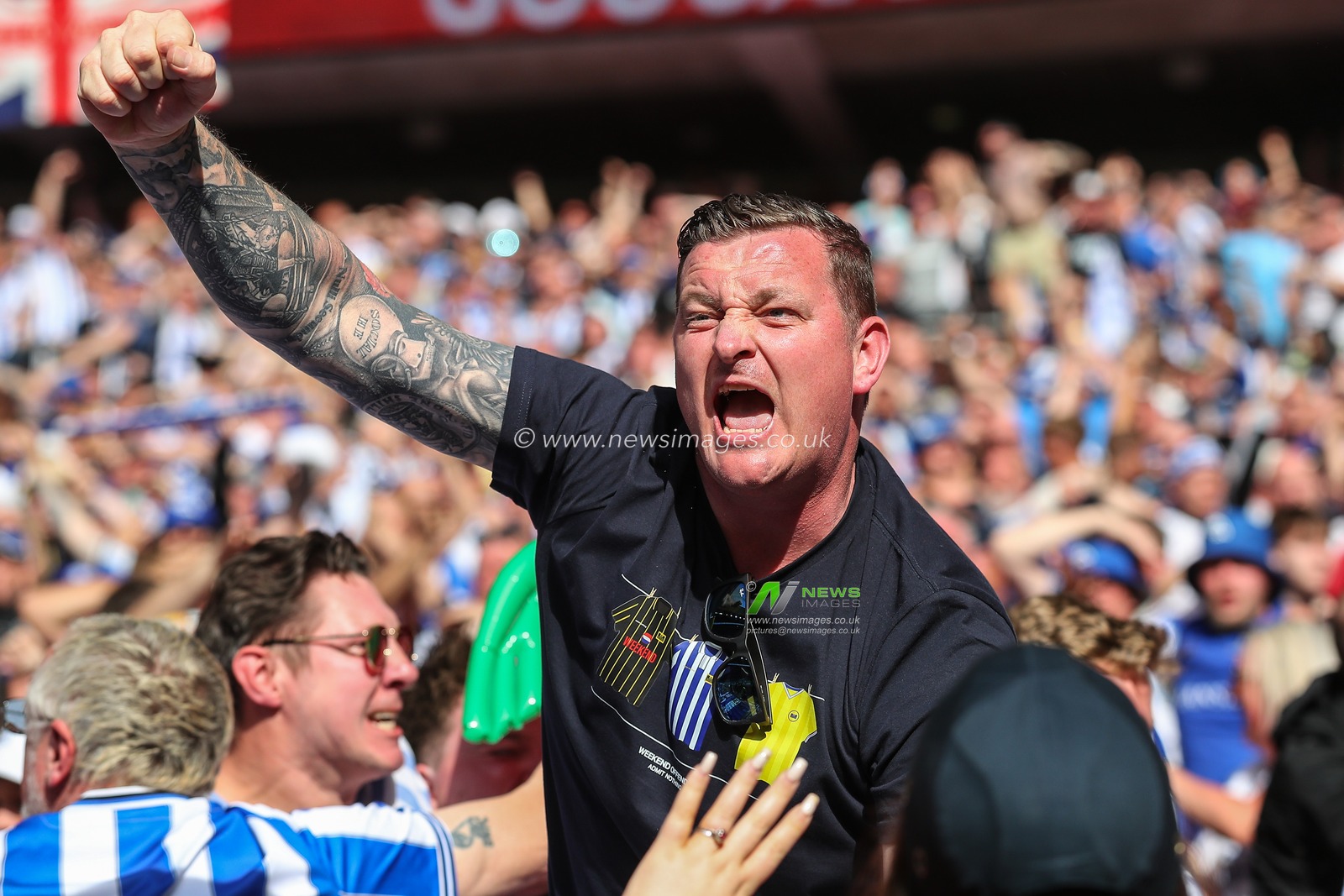 Sheffield Wednesday fans celebrate Will Vaulks #4 of Sheffield Wednesday goal but it is disallowed for offside during the Sky Bet League 1 Play-off Final match Barnsley vs Sheffield Wednesday at Wembley Stadium, London, United Kingdom, 29th May 2023

(Photo by Gareth Evans/News Images)