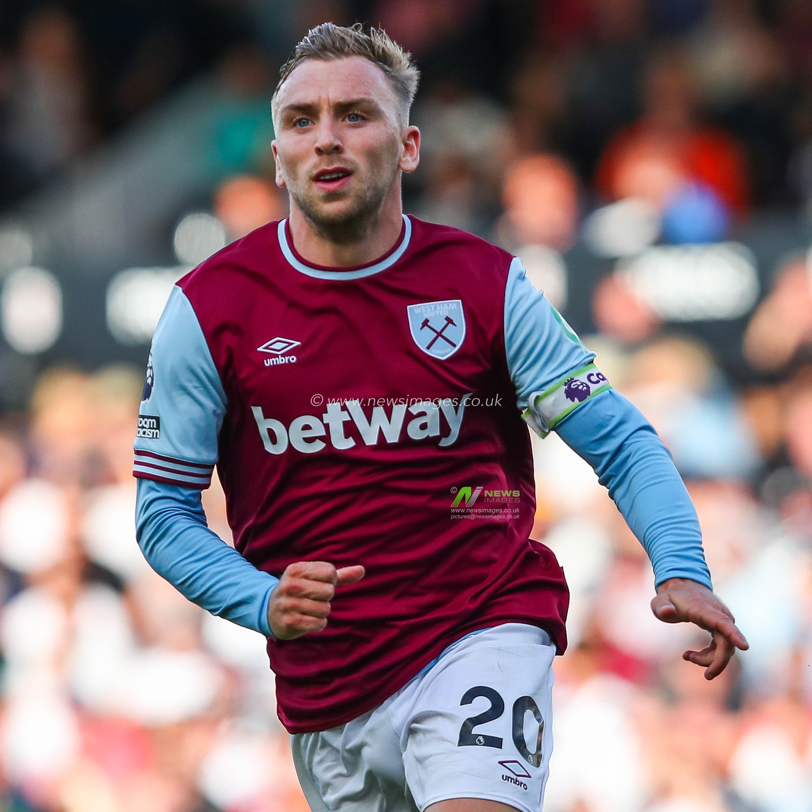 Jarrod Bowen of West Ham United in action during the Premier League match Fulham vs West Ham United at Craven Cottage, London, United Kingdom, 14th September 2024

(Photo by Izzy Poles/News Images)