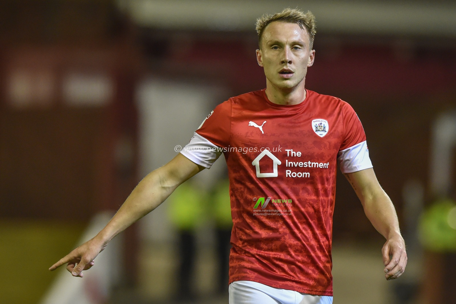 2nd October 2019, Oakwell, Barnsley, England; Sky Bet Championship, Barnsley v Derby County :Cauley Woodrow (9) of Barnsley FC

Credit: Dean Williams/News Images