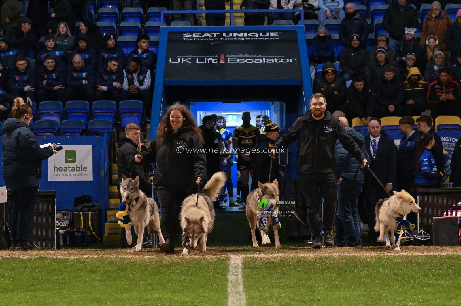 The wolves come out before the game during the Betfred Super League Round 3 match Warrington Wolves vs Castleford Tigers at Halliwell Jones Stadium, Warrington, United Kingdom, 1st March 2024

(Photo by Craig Thomas/News Images)