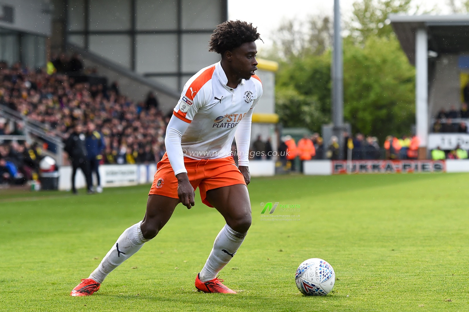 27th April 2019, Pirelli Stadium, Burton upon Trent, England; Sky Bet League One, Burton Albion vs Luton Town ; Pelly Ruddock (17) of Luton Town 


Credit: Jon Hobley/News Images

English Football League images are subject to DataCo Licence