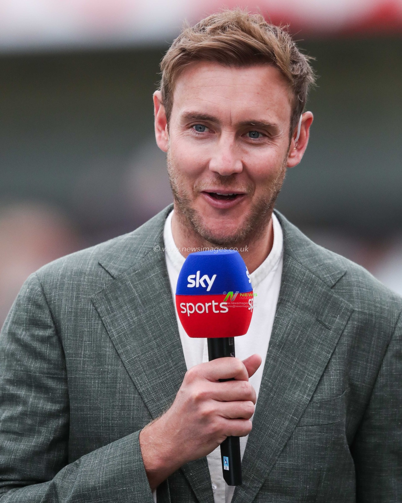 Stuart Broad presents on SkySports prior to England v Sri Lanka 2nd Rothesay Test Match Day 3 at Lords, London, United Kingdom, 31st August 2024

(Photo by Izzy Poles/News Images)