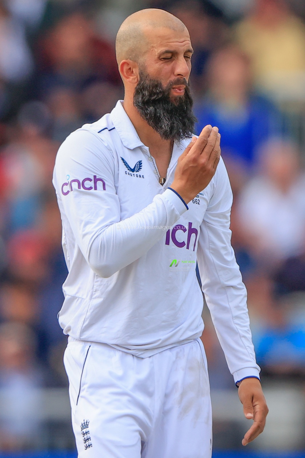 Moeen Ali of England during the LV= Insurance Ashes Fourth Test Series Day Three Test Series match England vs Australia at Old Trafford, Manchester, United Kingdom, 21st July 2023

(Photo by Conor Molloy/News Images)
