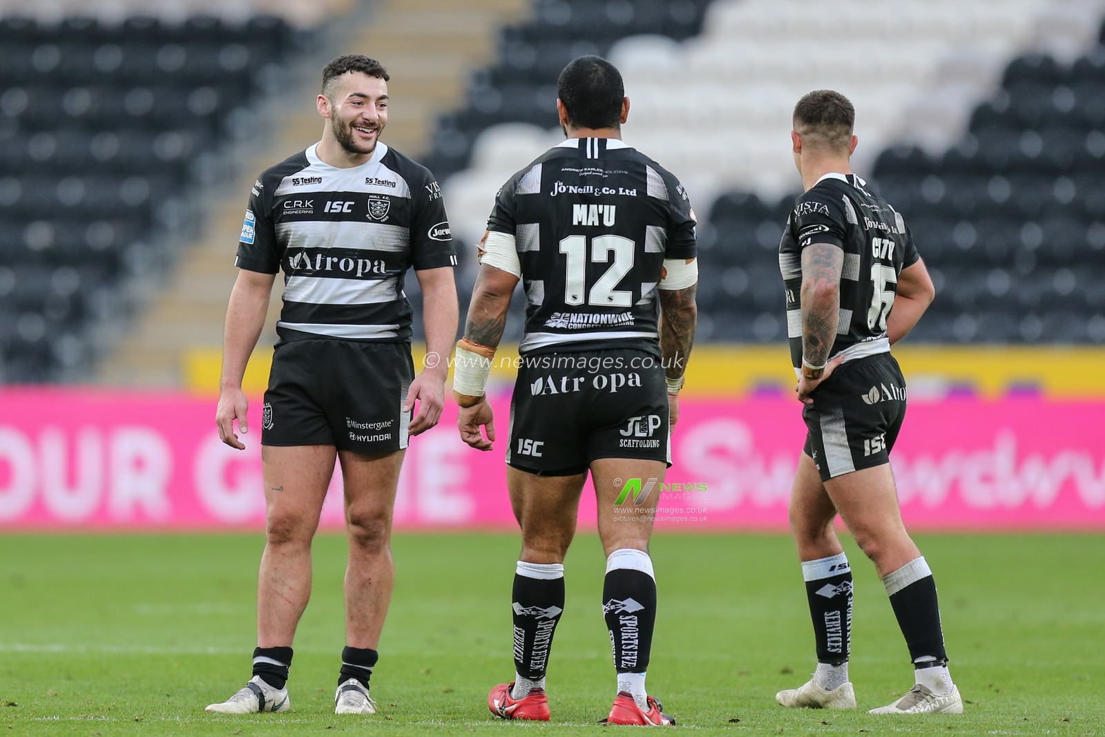 Jake Connor (6) of Hull FC sees the funny side