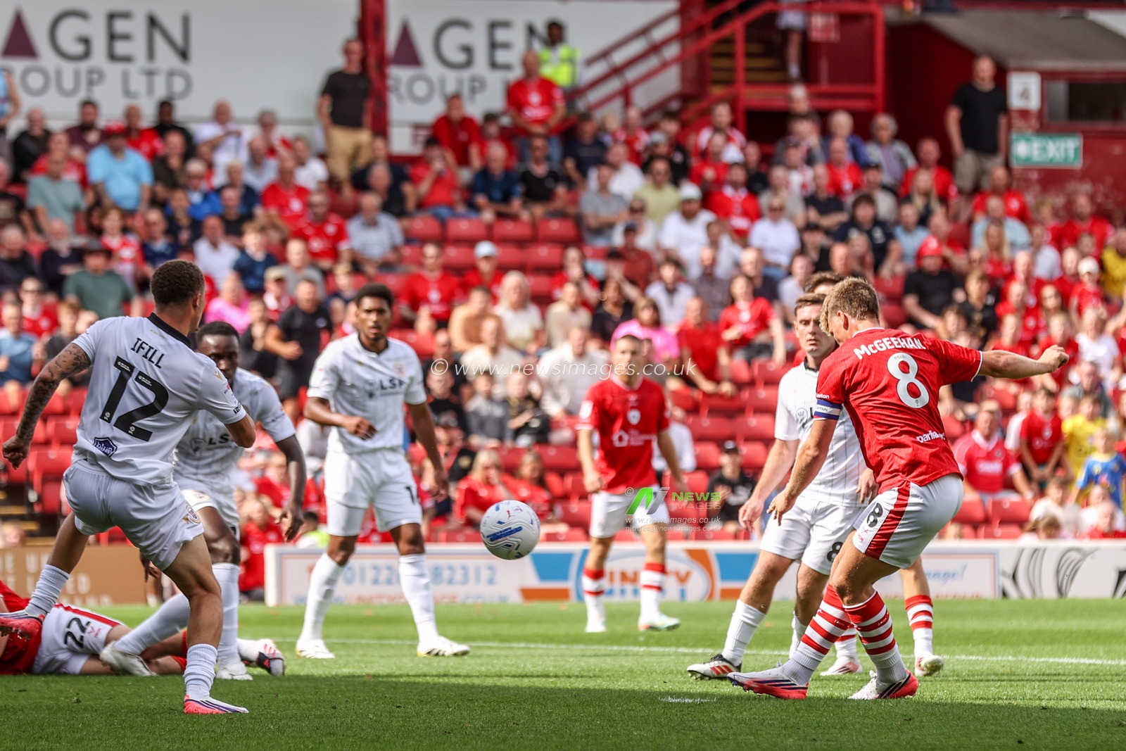 Sky Bet League One: Barnsley v Bromley