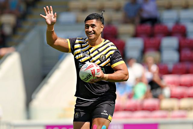 Ata Hingano of York Knights RLFC waves before the Betfred Championship match York City Knights vs Featherstone Rovers at LNER Community Stadium, York, United Kingdom, 29th June 2025

(Photo by Sam Eaden/News Images)