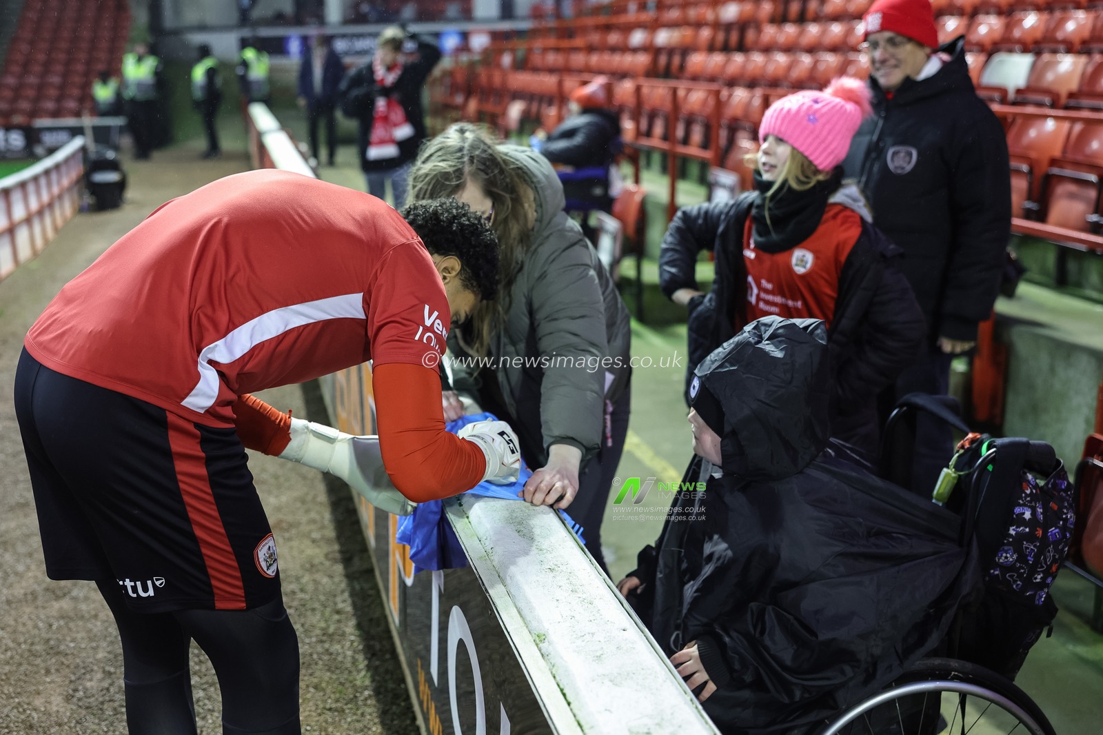Barnsley goalkeeper Owen Goodman signs a young fans football shirt during the Sky Bet League 1 match Barnsley vs Northampton Town at Oakwell, Barnsley, United Kingdom, 3rd February 2026

(Photo by Mark Cosgrove/News Images)
