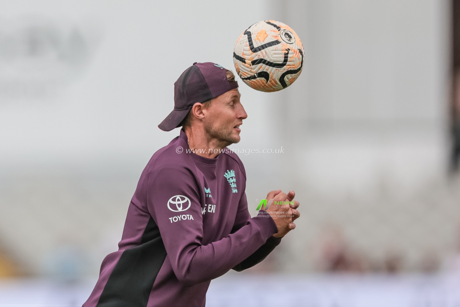 Joe Root of England heads the ball in the pre-game warm up session during the 4th Rothesay Test Match match Day 2 England vs India at Old Trafford Cricket Ground, Manchester, United Kingdom, 24th July 2025

(Photo by Mark Cosgrove/News Images)