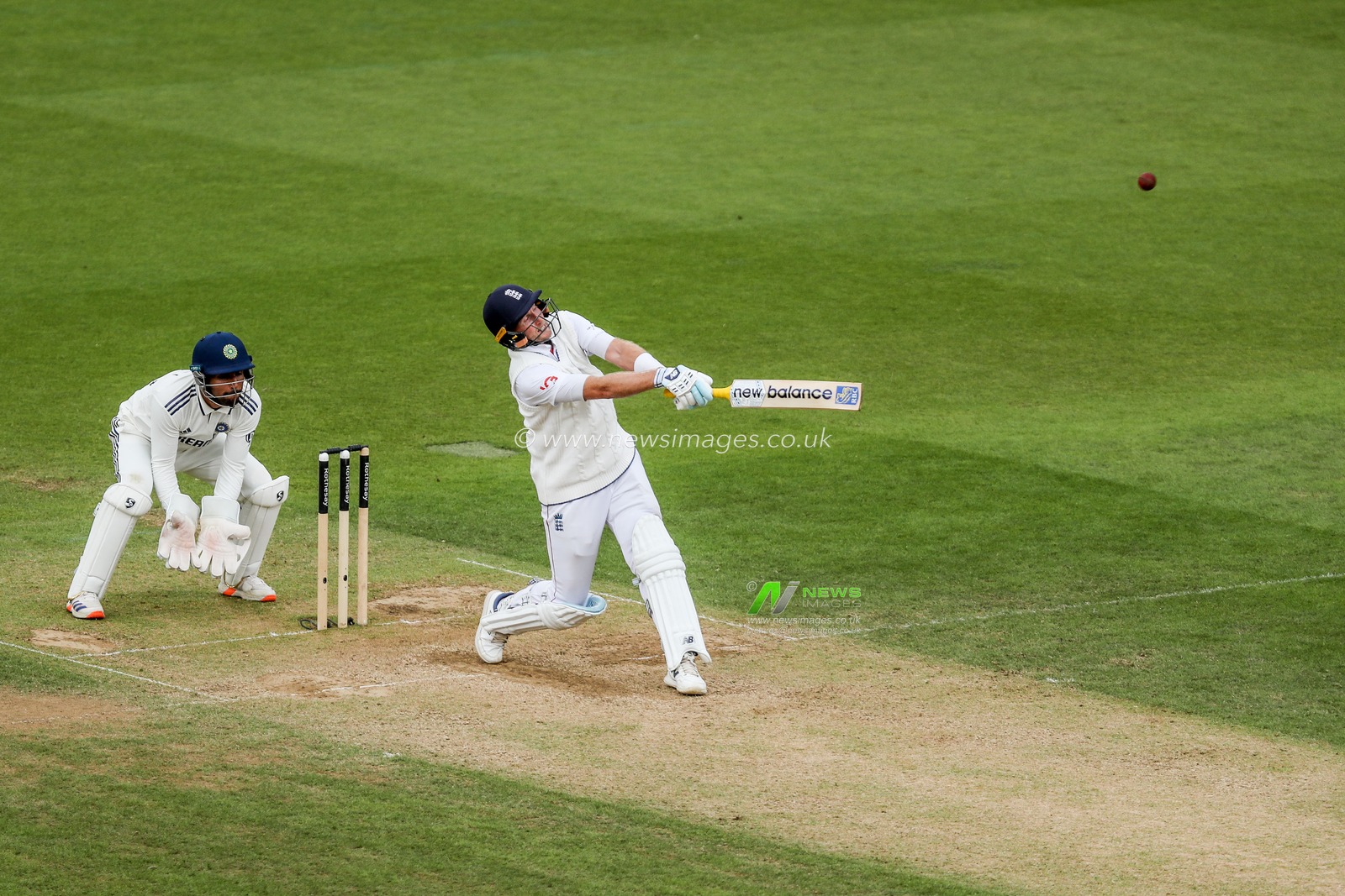 Joe Root of England bats during the 5th Rothesay Test Match day 4 England vs India at The Kia Oval, London, United Kingdom, 3rd August 2025

(Photo by Izzy Poles/News Images)