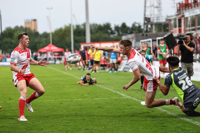 Betfred Super League Round 14 Hull KR v Catalans Dragons