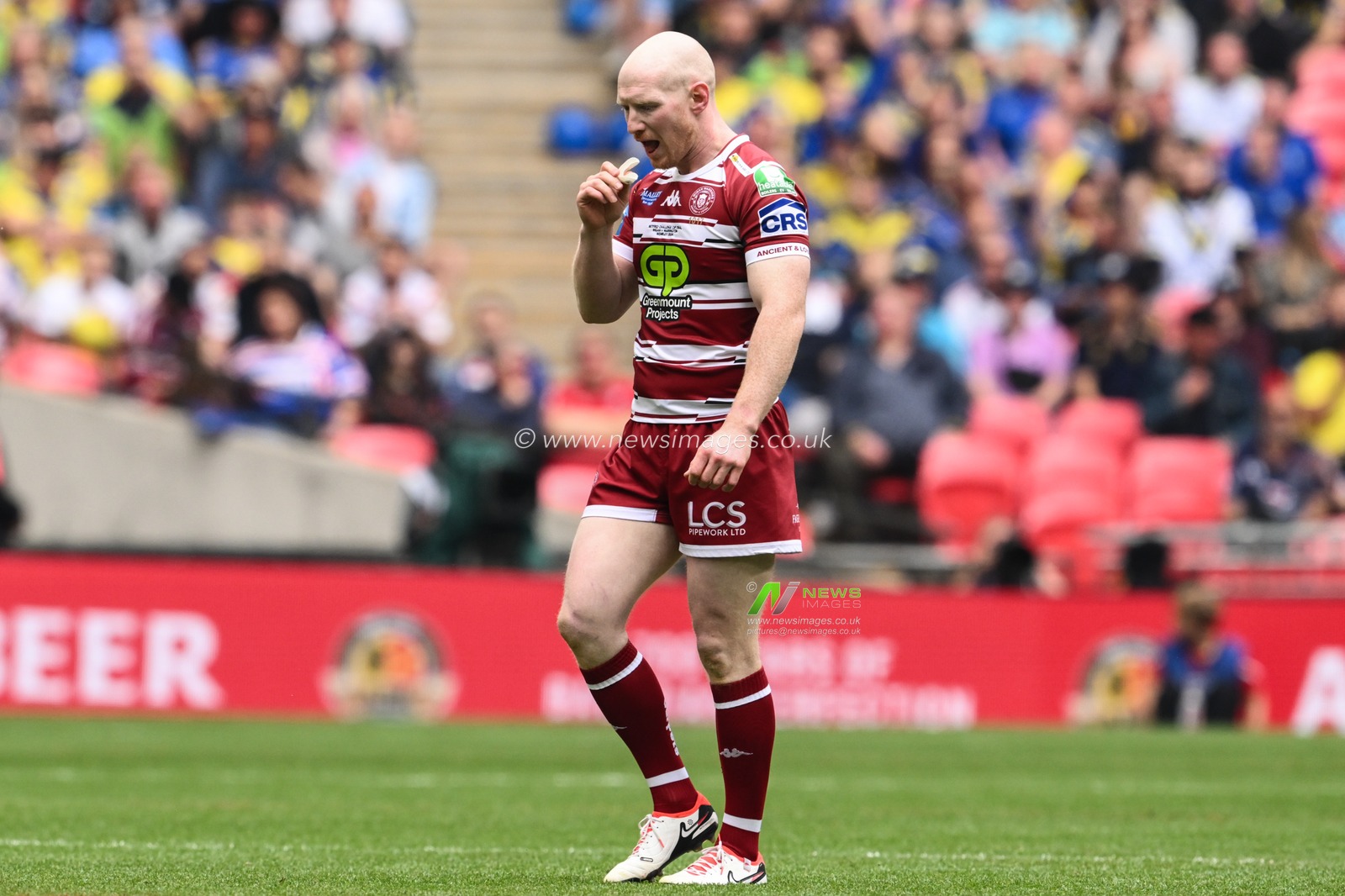 Lachlan Fitzgibbon of Warrington Wolves during the Betfred Challenge Cup Final match Warrington Wolves vs Wigan Warriors at Wembley Stadium, London, United Kingdom, 8th June 2024

(Photo by Craig Thomas/News Images)
