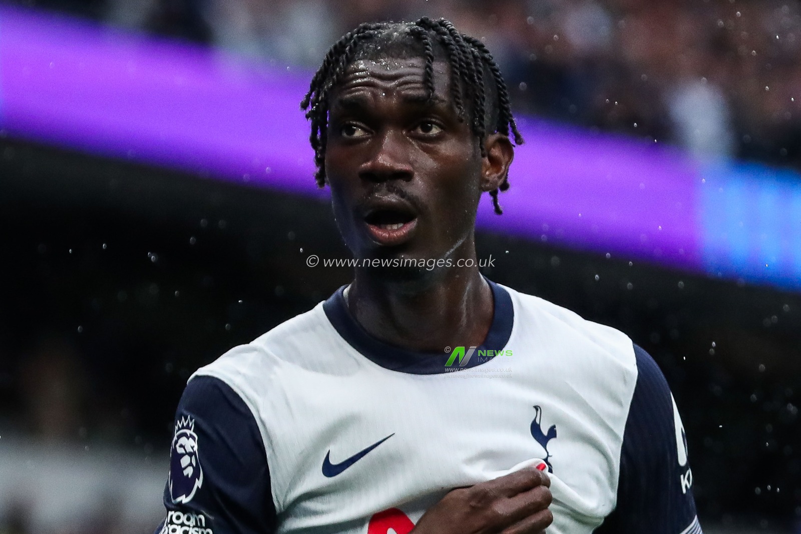 Yves Bissouma of Tottenham Hotspur celebrates after scoring the team's first goal to make the score 1-0 during the Premier League match Tottenham Hotspur vs Everton at Tottenham Hotspur Stadium, London, United Kingdom, 24th August 2024

(Photo by Izzy Poles/News Images)