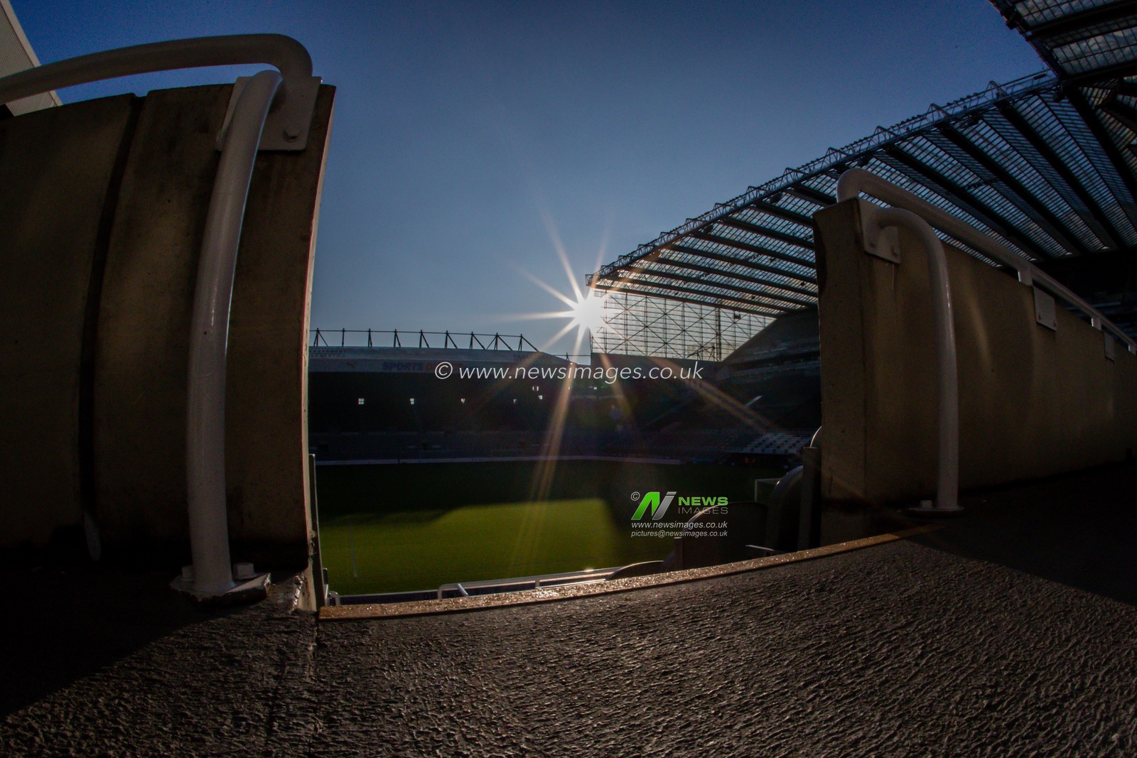 1st January 2020, St. James's Park, Newcastle, England; Premier League, Newcastle United v Leicester City : The sun rises over St Jamesâ€™s park for the first time in 2020 and a new decade 

Credit: Mark Cosgrove/News Images