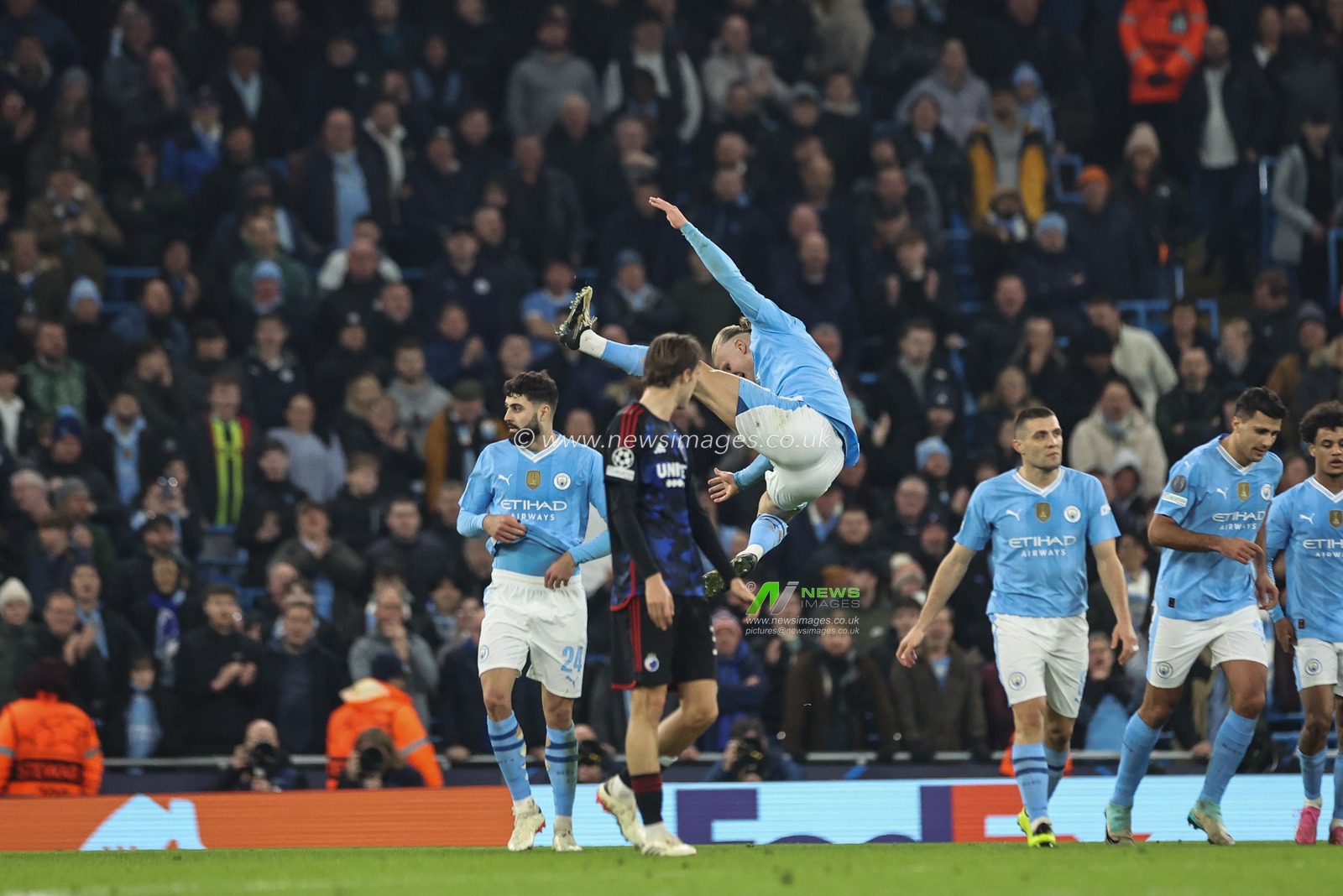 Erling Haaland  of Manchester City celebrates his goal to make it 3-1  celebrates his goal to make it 3-1 during the UEFA Champions League match Manchester City vs F.C. Copenhagen at Etihad Stadium, Manchester, United Kingdom, 6th March 2024

(Photo by Mark Cosgrove/News Images)