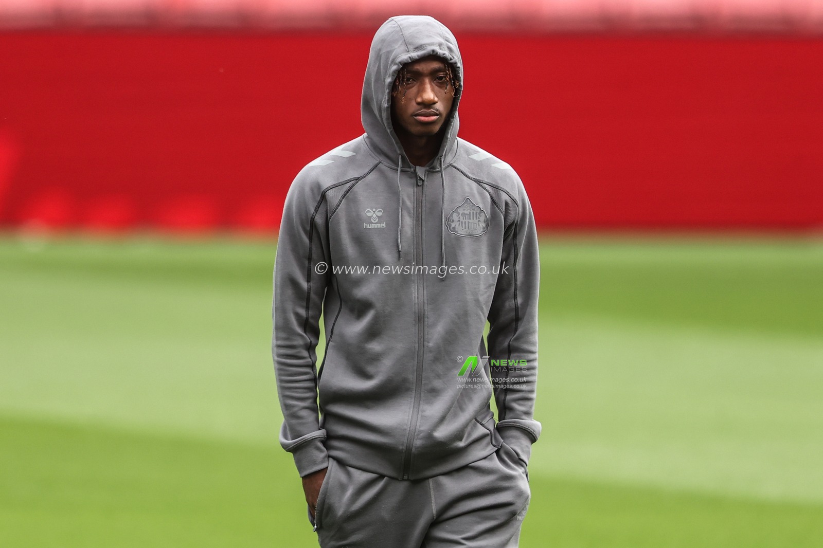 Romaine Mundle of Sunderland arrives during the Premier League match Sunderland vs Fulham at Stadium Of Light, Sunderland, United Kingdom on 30 August 2026

(Photo by Alfie Cosgrove/News Images)