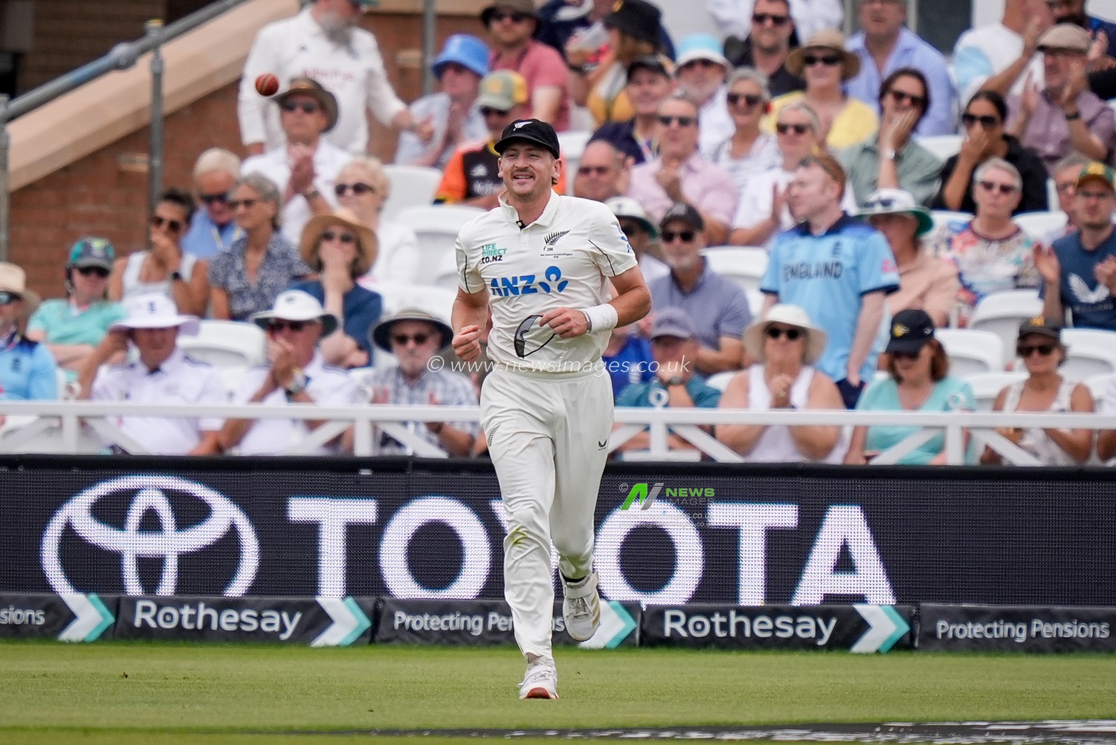 Nathan Smith of New Zealand takes a catch to dismiss Jamie Smith of England during the 3rd Rothesay Test Match Day 5 match England vs New Zealand at Trent Bridge, Nottingham, United Kingdom on 29 June 2026

(Photo by Maynard Manyowa/News Images)