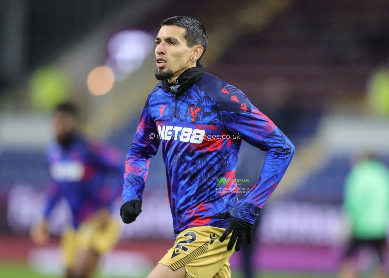 Daniel Munoz of Crystal Palace in the pregame warmup session during the Premier League match Burnley vs Crystal Palace at Turf Moor, Burnley, United Kingdom, 3rd December 2025

(Photo by Richard Bierton/News Images)

*** GER AUT SUI OUT ***