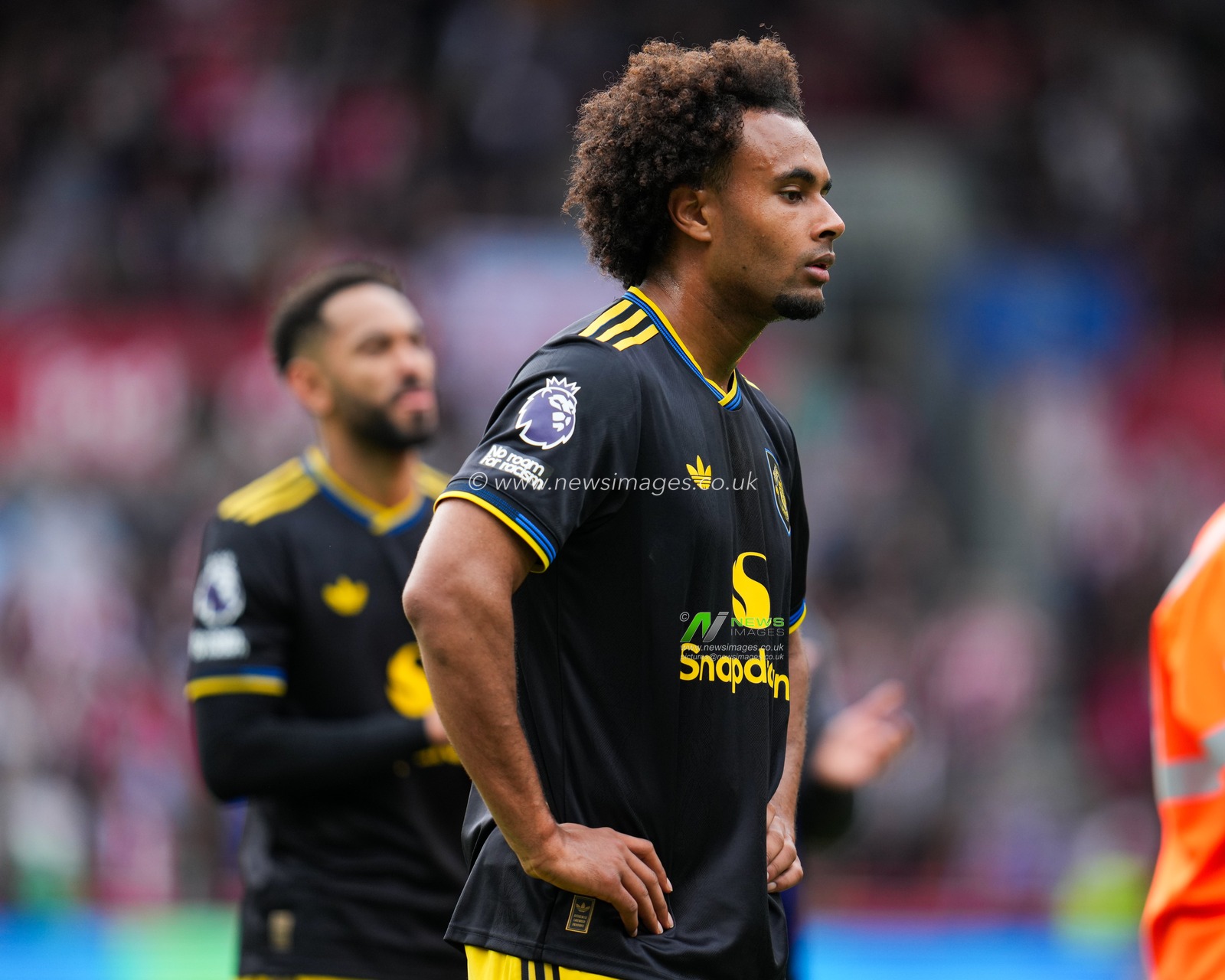 Joshua Zirkzee of Manchester United at full time during the Premier League match Brentford vs Manchester United at The Gtech Community Stadium, London, United Kingdom, 27th September 2025

(Photo by Harvey Murphy/News Images)