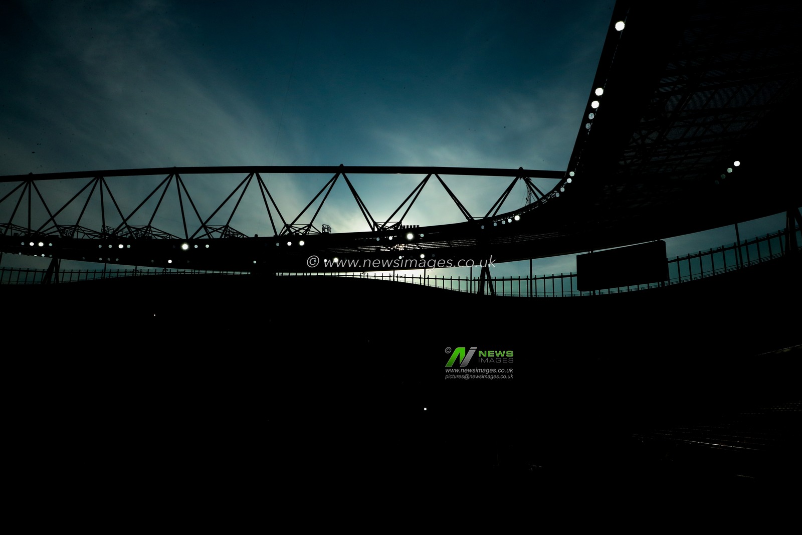 The sun sets over Emirates Stadium prior to the UEFA Champions League Quarter-finals match Arsenal vs Real Madrid at Emirates Stadium, London, United Kingdom, 8th April 2025

(Photo by Izzy Poles/News Images)