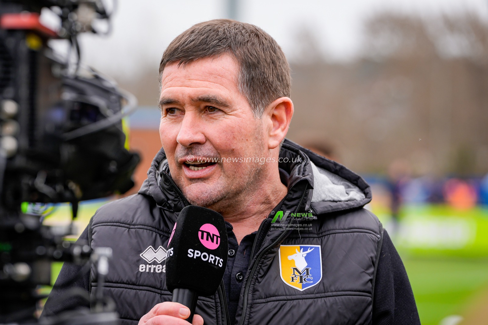 Nigel Clough manager of Mansfield Town speaks to TNT Sport during the Emirates FA Cup fifth round match Mansfield Town vs Arsenal at One Call Stadium, Mansfield, United Kingdom on 07 March 2026

(Photo by Maynard Manyowa/News Images)