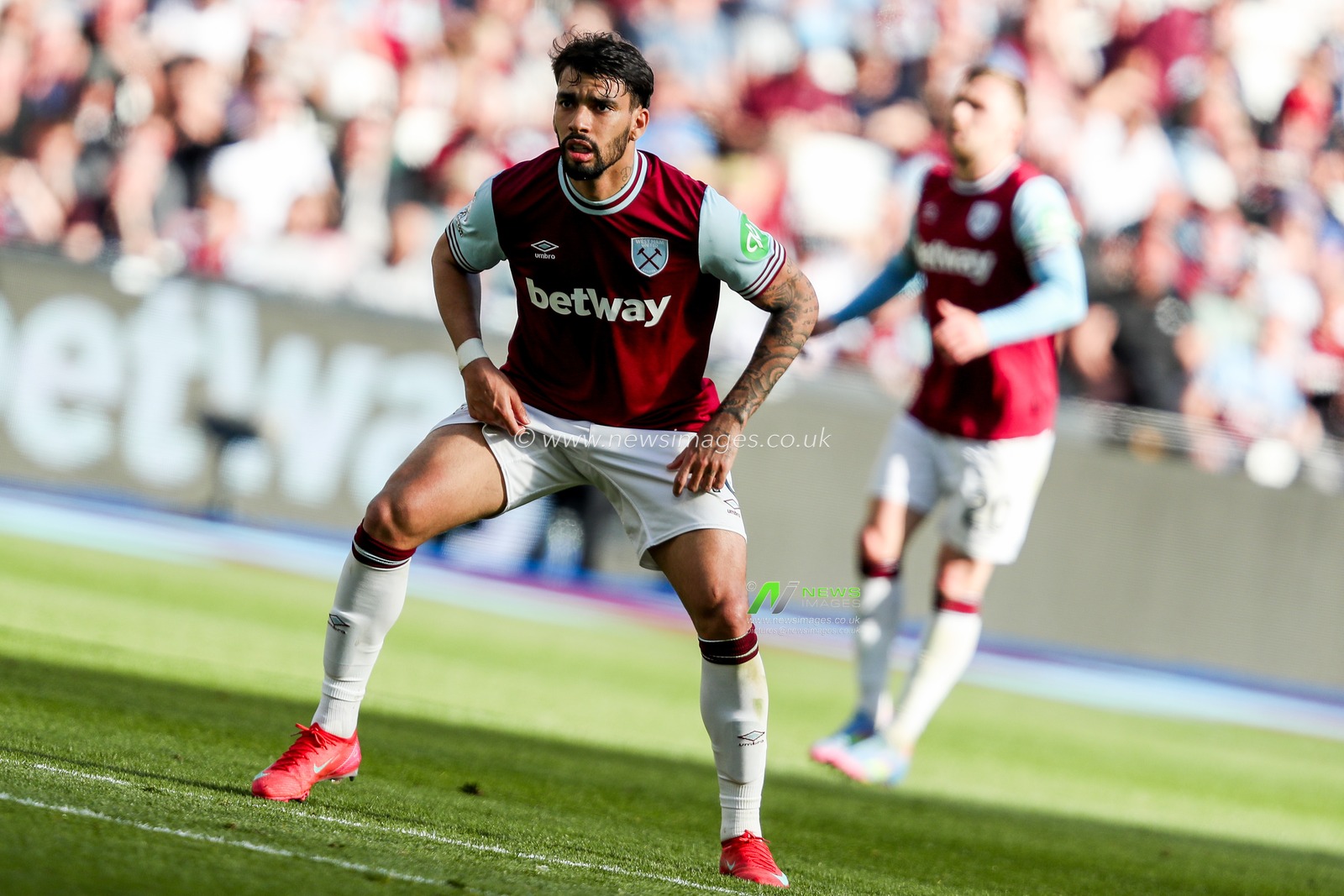 Lucas Paqueta of West Ham United in action during the Premier League match West Ham United vs Bournemouth at London Stadium, London, United Kingdom, 5th April 2025

(Photo by Izzy Poles/News Images)