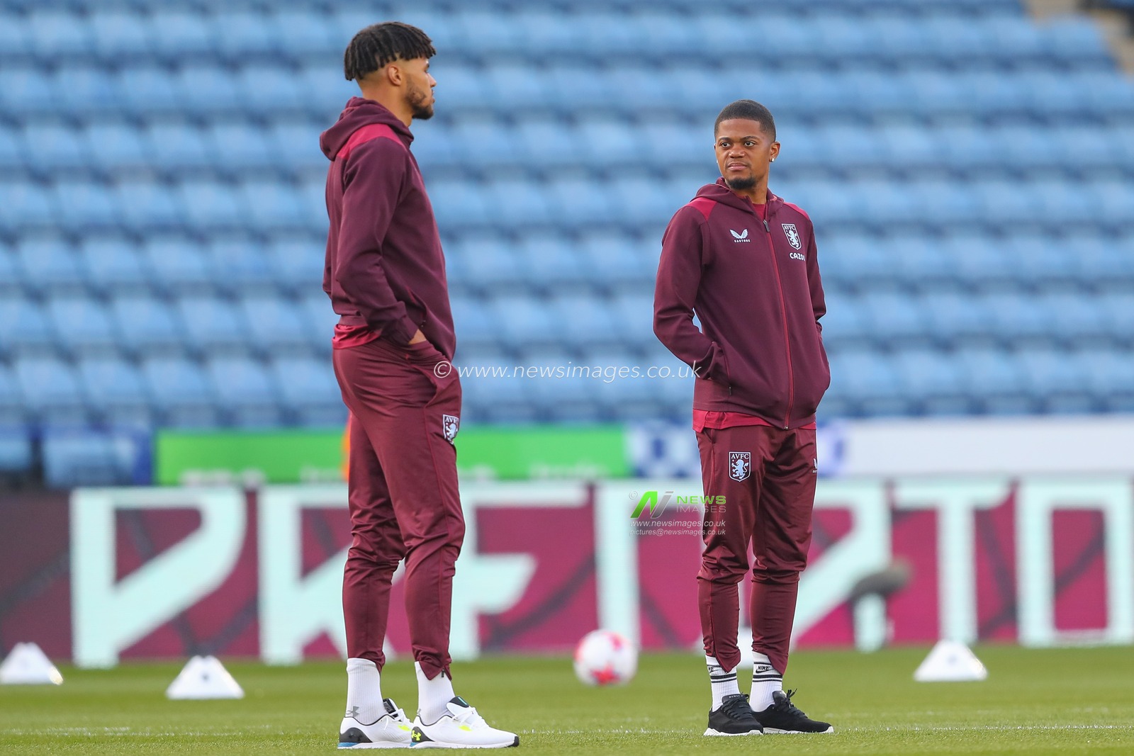 Leon Bailey #31 of Aston Villa arrives ahead of the Premier League match Leicester City vs Aston Villa at King Power Stadium, Leicester, United Kingdom, 4th April 2023

(Photo by Gareth Evans/News Images)