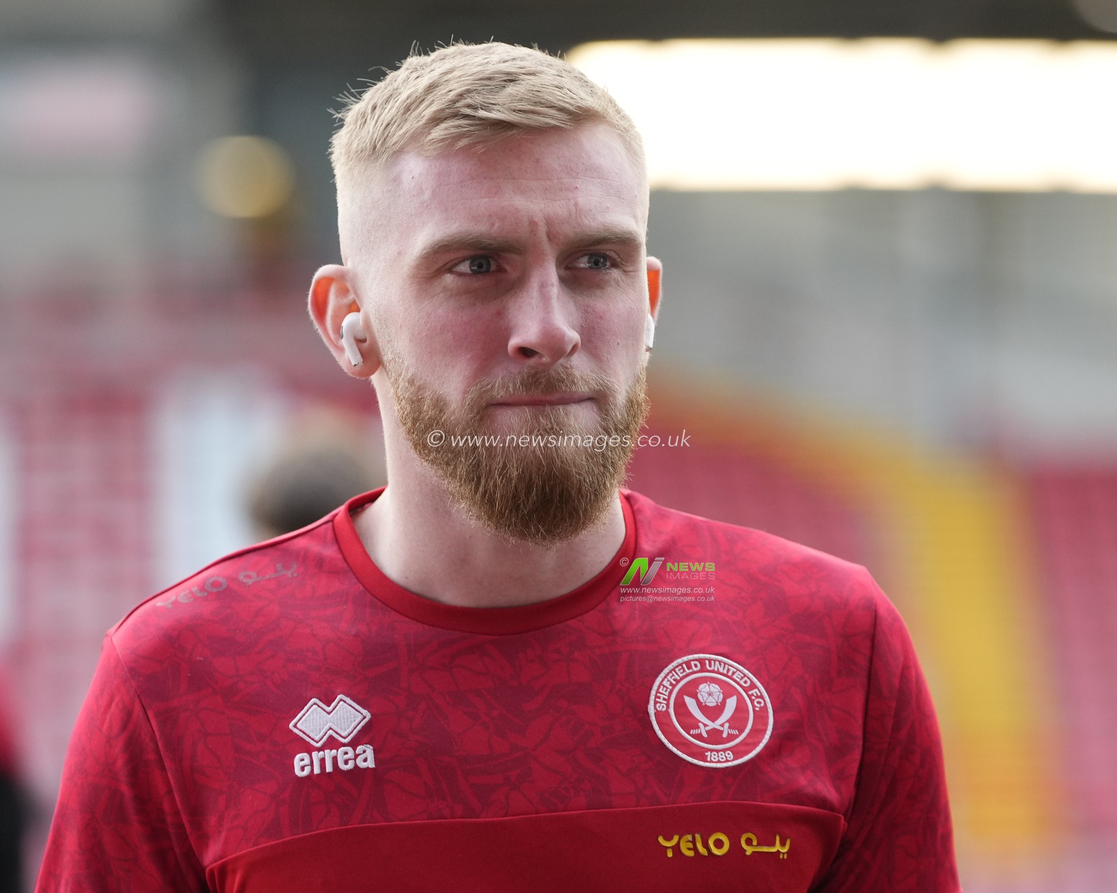 Oliver McBurnie #9 of Sheffield United inspects the pitch before the Emirates FA Cup fourth round match Wrexham vs Sheffield United at The Racecourse Ground, Wrexham, United Kingdom, 29th January 2023

(Photo by Steve Flynn/News Images)