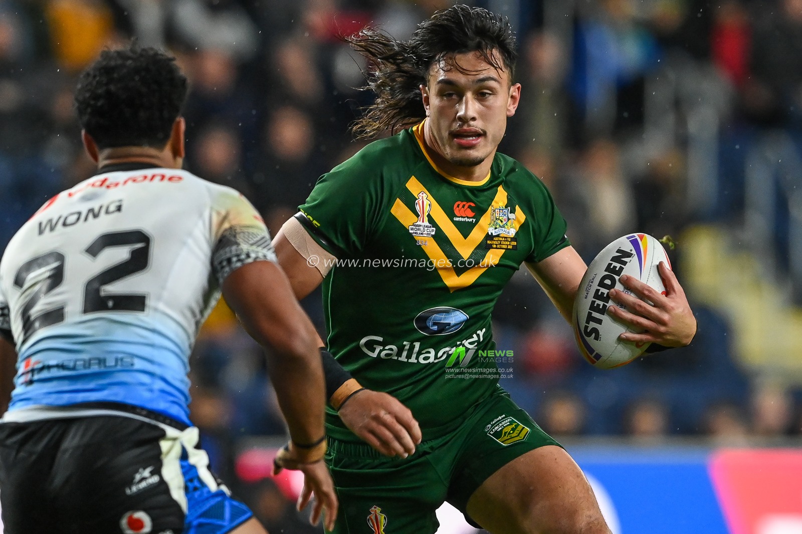 Tino Fa'asuamaleaui of Australia in action during the Rugby League World Cup 2021 match Australia vs Fiji at Headingley Stadium, Leeds, United Kingdom, 15th October 2022

(Photo by Craig Thomas/News Images)