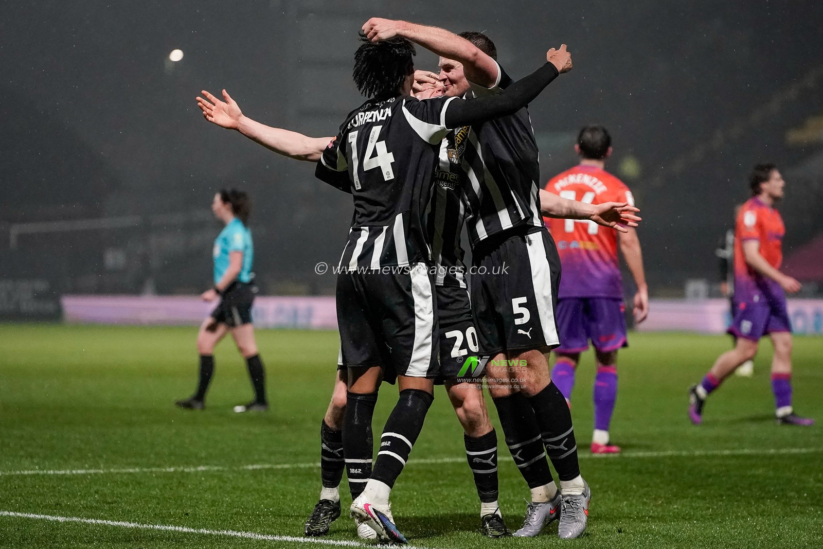 Scott Robertson of Notts County celebrates his goal to make it 1-0 during the Sky Bet League 2 match Notts County vs Gillingham at Meadow Lane, Nottingham, United Kingdom, 3rd February 2026

(Photo by Maynard Manyowa/News Images)