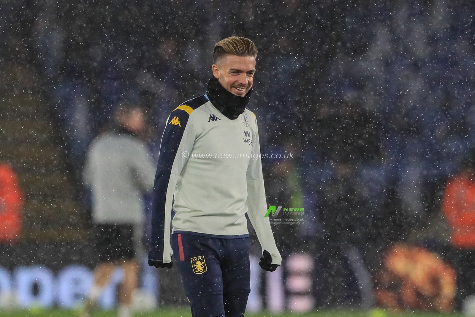 8th January 2020, King Power Stadium, Leicester, England; Carabao Cup, Semi-final,  Leicester City v Aston Villa : Jack Grealish (10) of Aston Villa during the pre-game warmup 

Credit: Mark Cosgrove/News Images