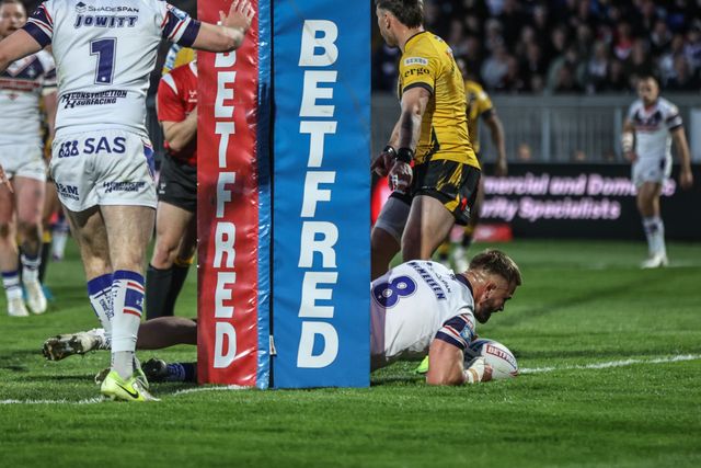 Betfred Super League Round 8 Wakefield Trinity v Castleford Tigers