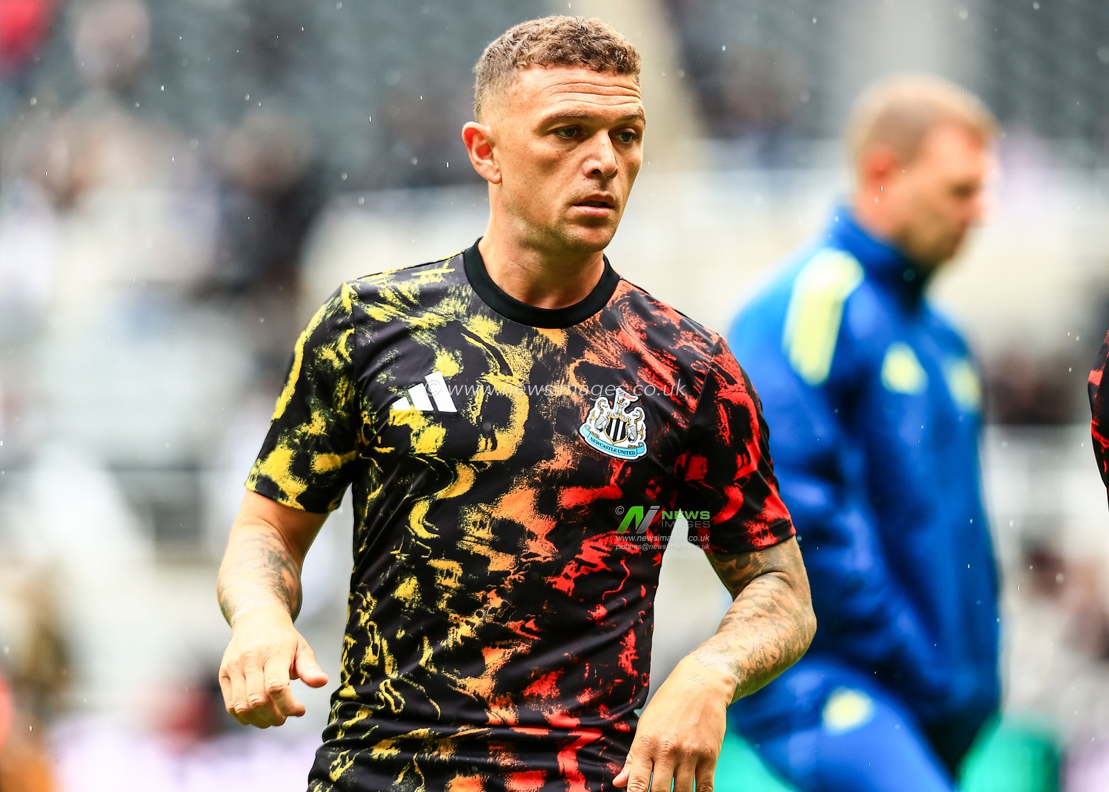 Kieran Trippier of Newcastle United in the pregame warmup session during the Premier League match Newcastle United vs Wolverhampton Wanderers at St. James's Park, Newcastle, United Kingdom, 13th September 2025

(Photo by Richard Bierton/News Images)