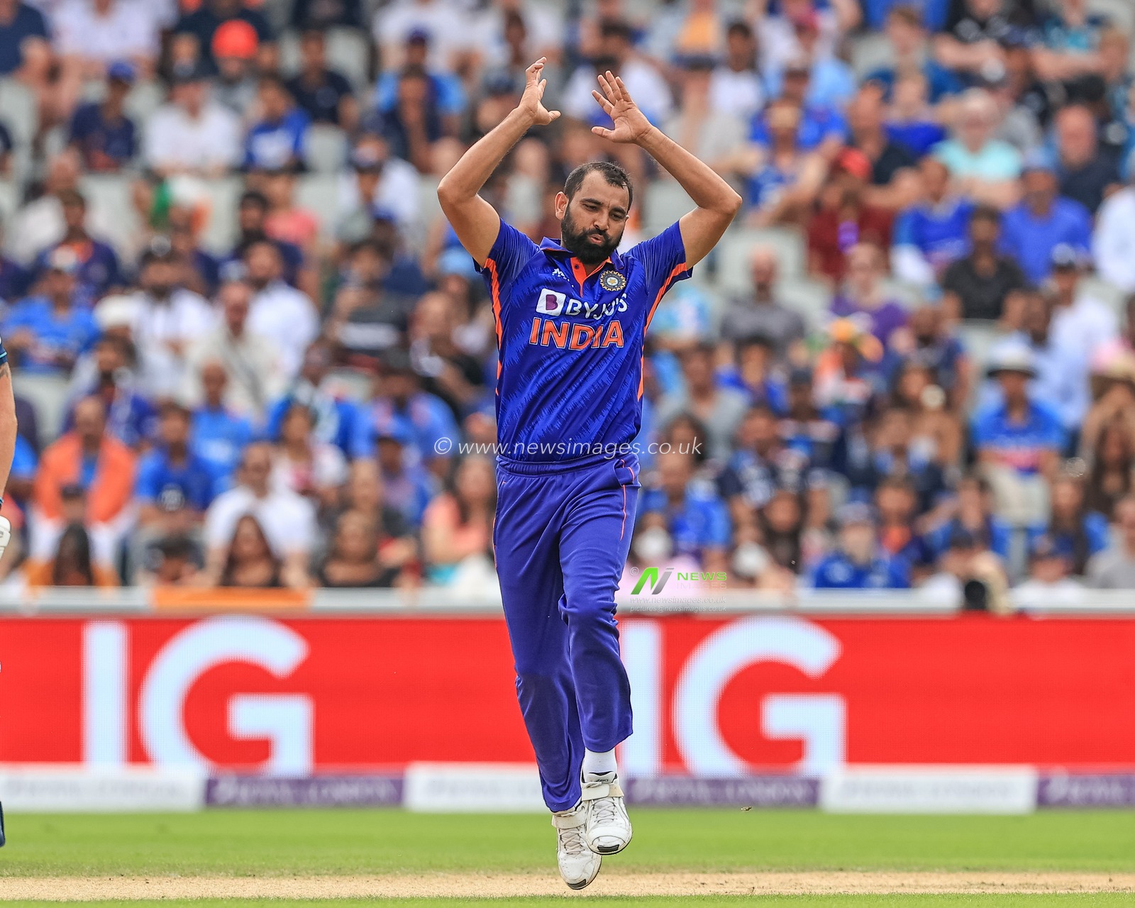 Mohammed Shami of India reacts after deliver a ball to Jason Roy of England